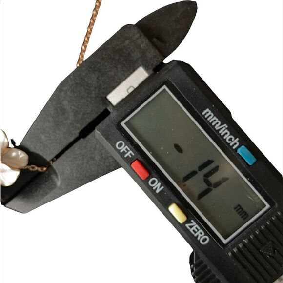 Rigant pearl enamel crystal floral petal pendant necklace extra fine gold chain - Picture 6 of 7